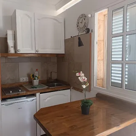 カントリーハウス Solo Adultos, Tuneras *