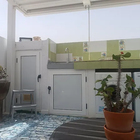 Solo Adultos, Tuneras カントリーハウス