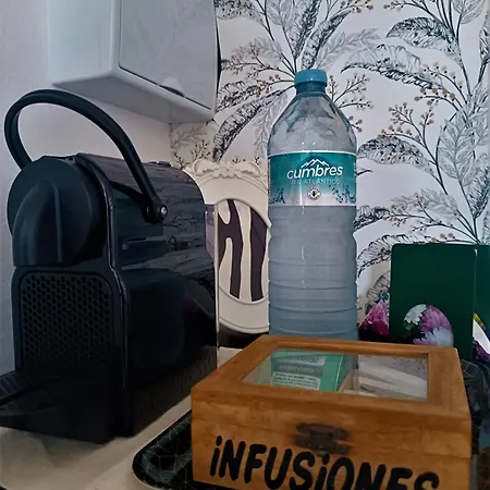 カントリーハウス Solo Adultos, Tuneras *